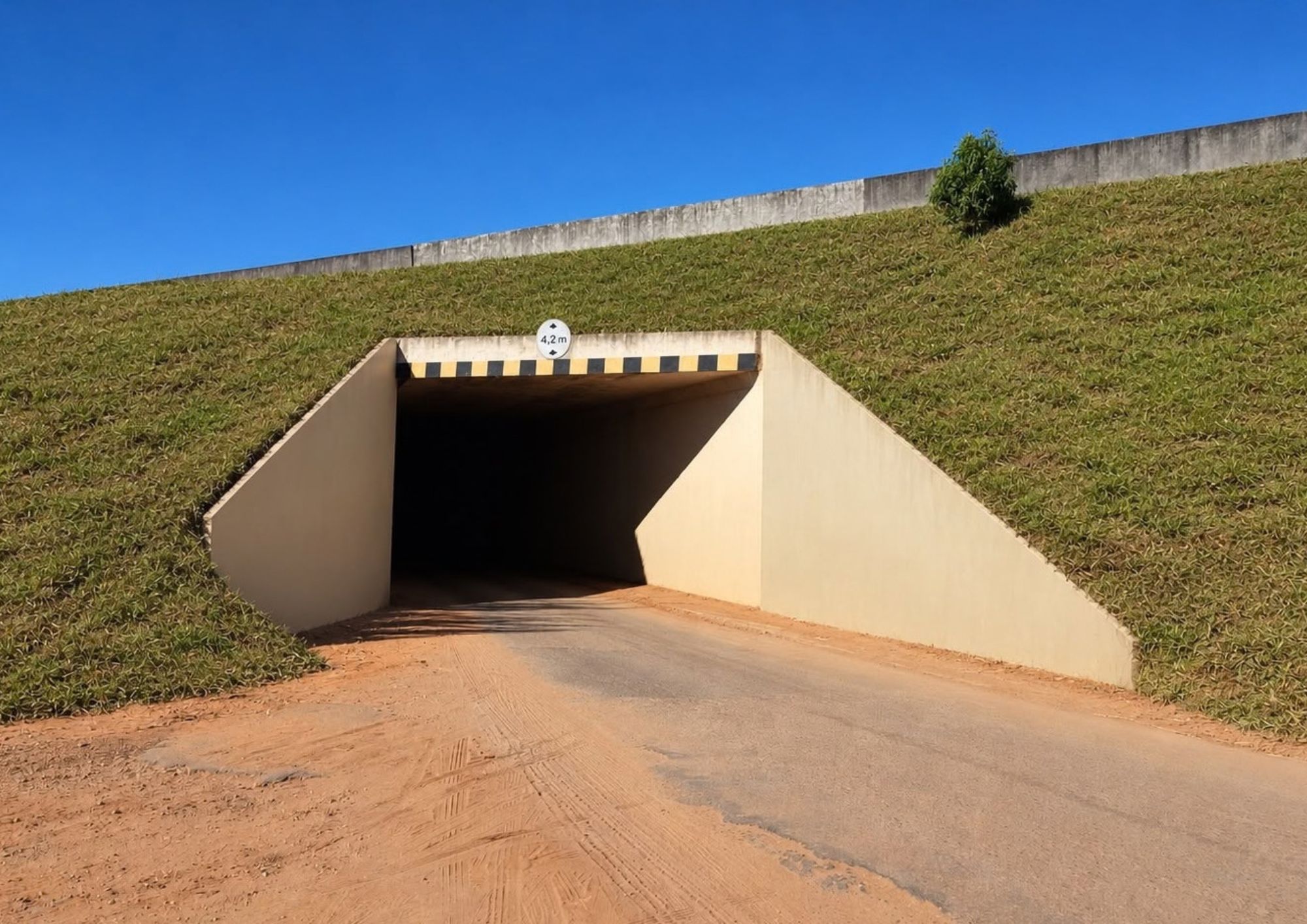 Passagem inferior da D. Pedro I (SP-065), em Jarinu, terá interdições a partir do dia 30/9
